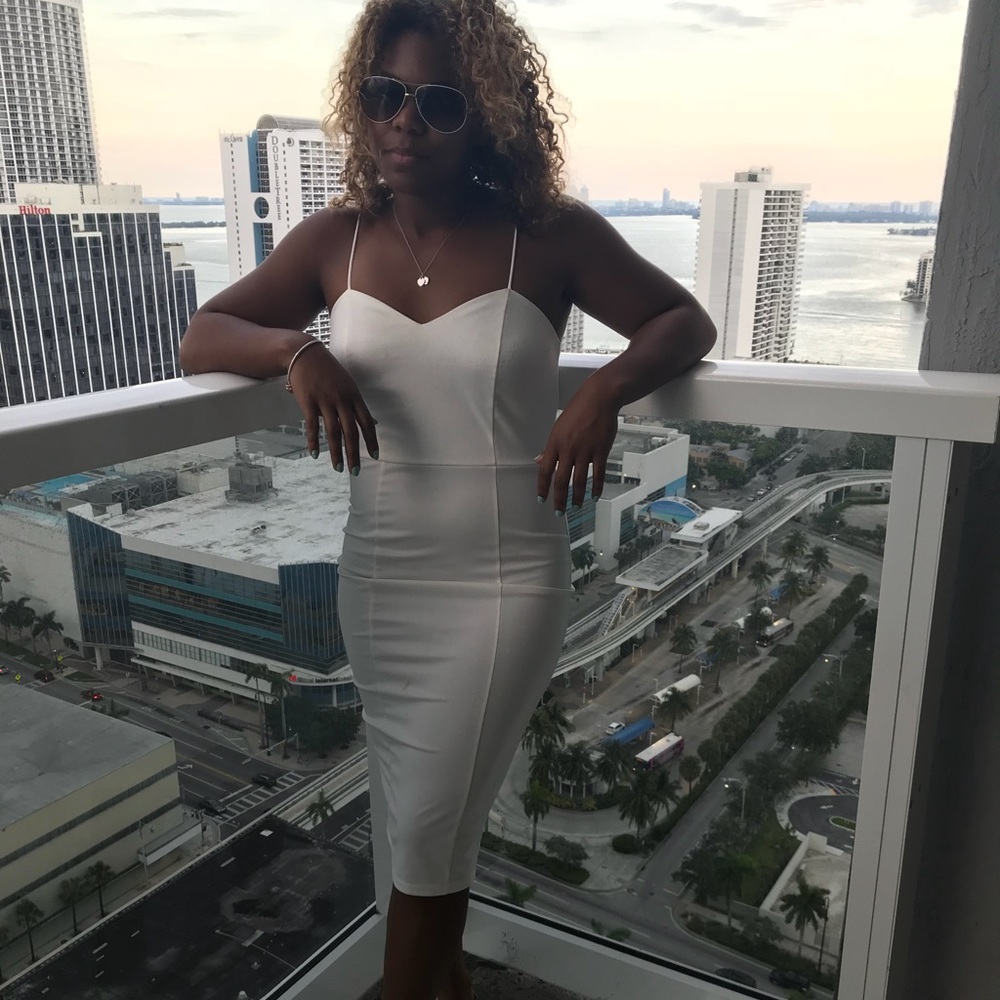 White slim fit midi dress